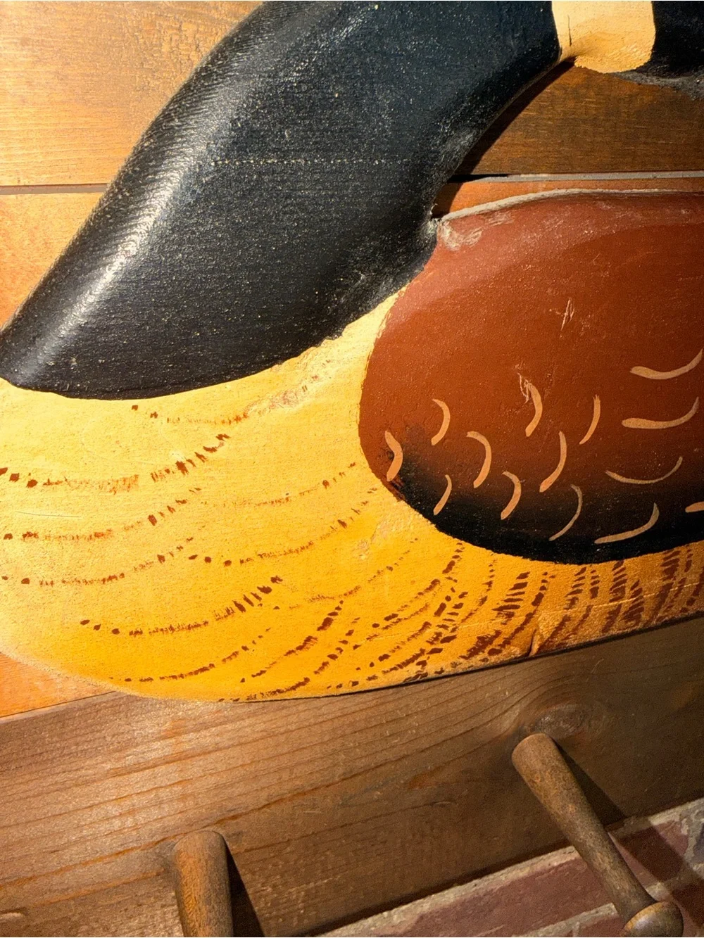 Rustic Wild Duck / Goose Wall Hook Hanging Rack in Brown and Yellow